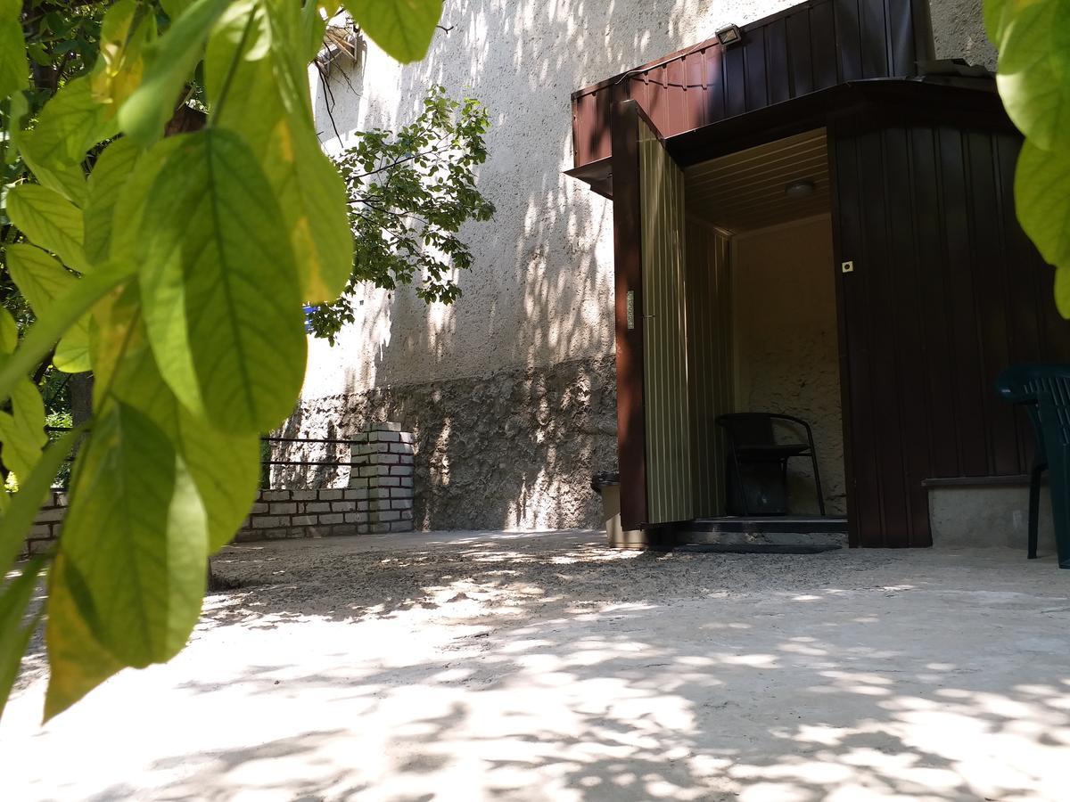 Nochka Albergue Odesa Exterior foto